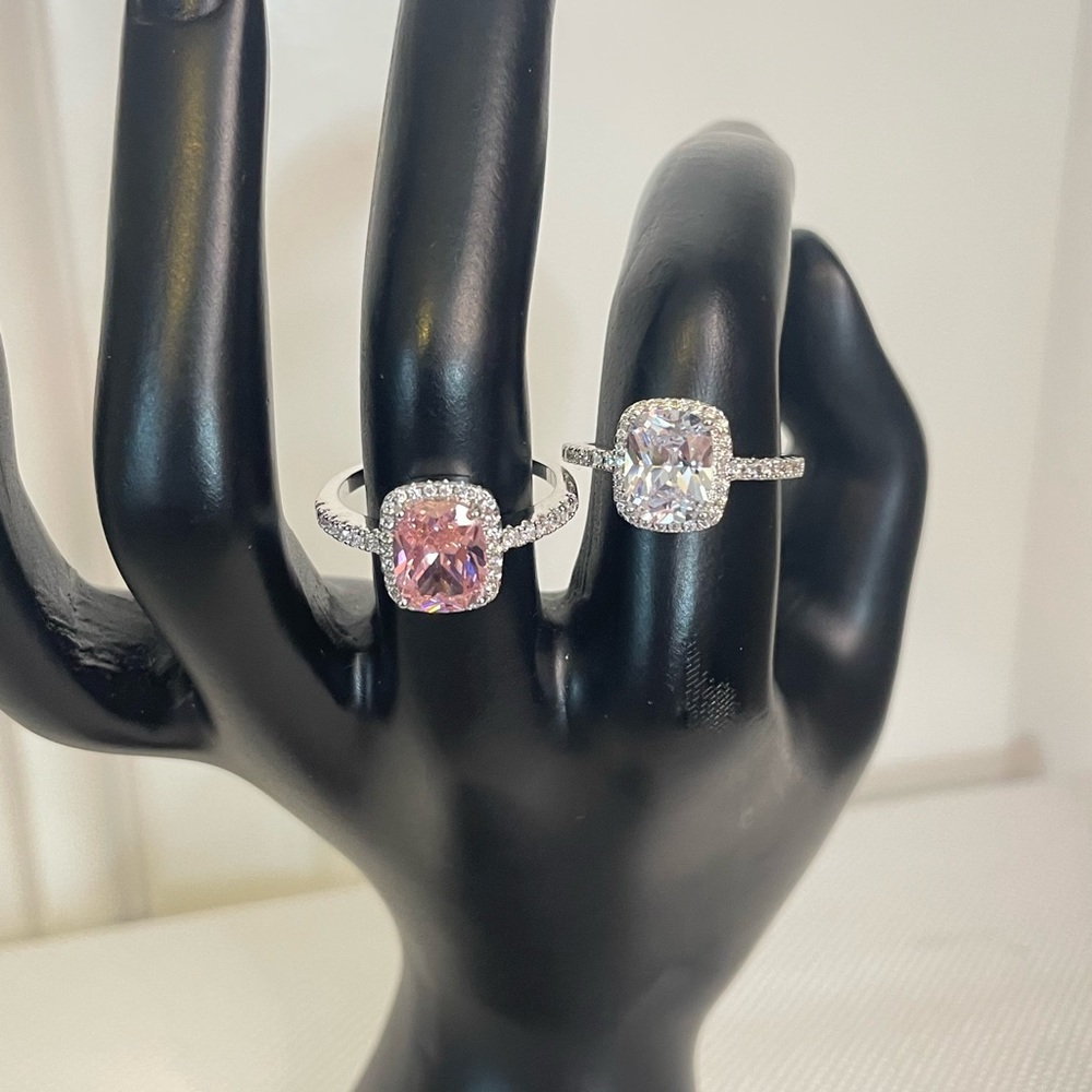 💎 Rectangular Cut Solitaire Ring in Pink or White💎
